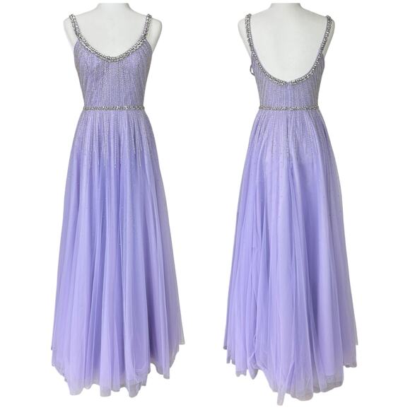 Mac Duggal NWT Lilac Purple Embellished Tulle Scoop Neck Sleeveless Gown Size 2